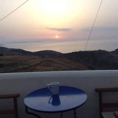 Anemoessa Studios Serifos Town Екстериор снимка