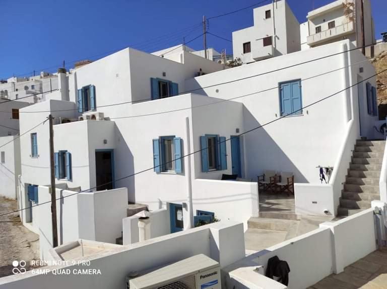 Anemoessa Studios Serifos Town Екстериор снимка