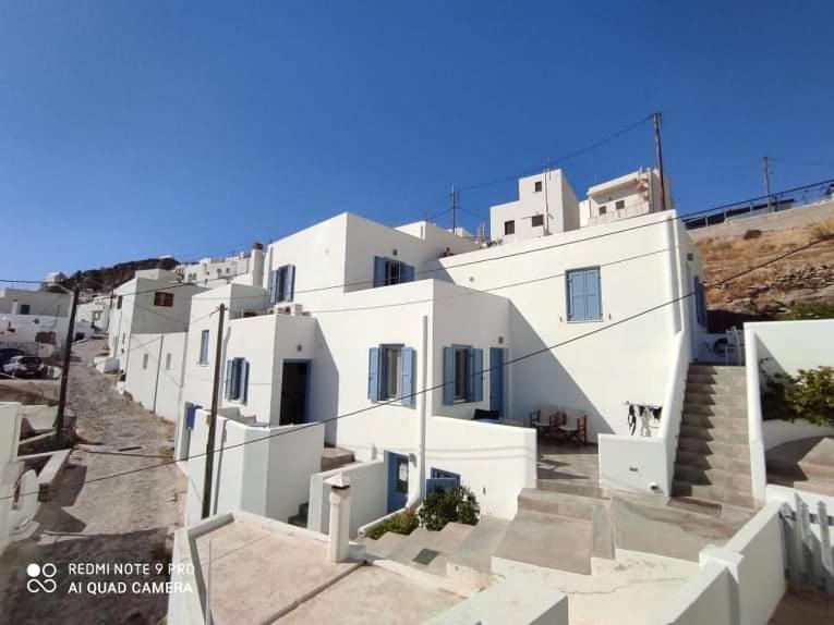 Anemoessa Studios Serifos Town Екстериор снимка