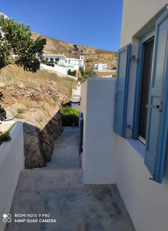 Anemoessa Studios Serifos Town Екстериор снимка