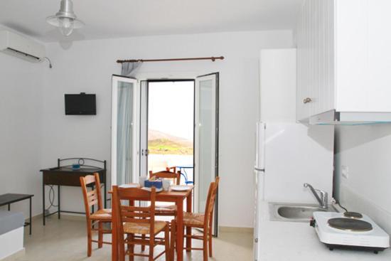 Anemoessa Studios Serifos Town Екстериор снимка